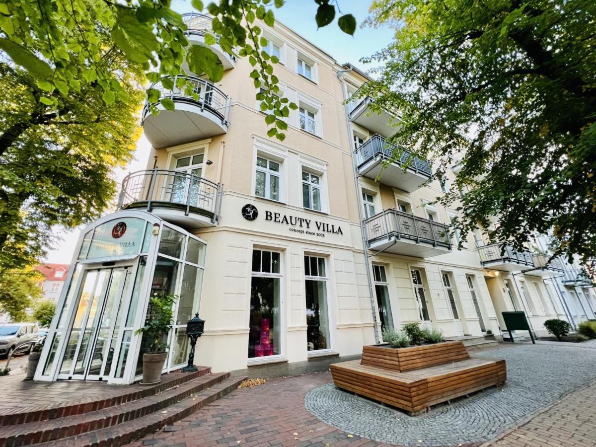Ferienwohnung Kajuete, direkt am Kurpark Rostock Exterior foto