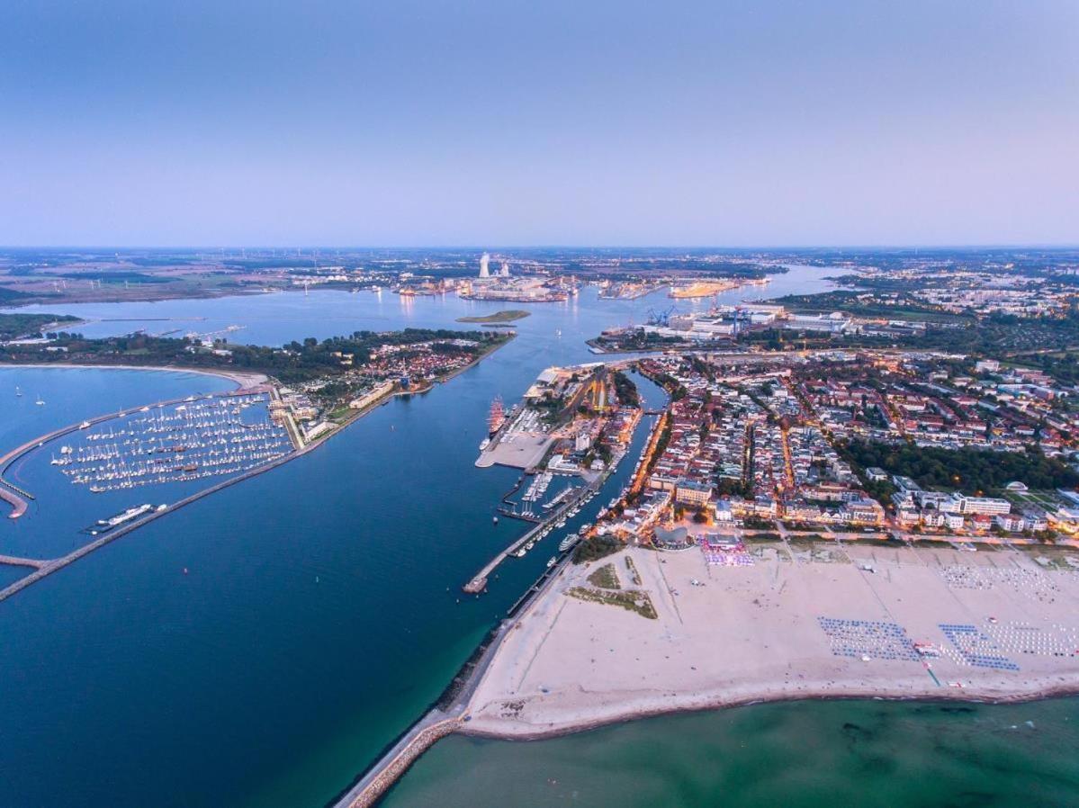 Ferienwohnung Kajuete, direkt am Kurpark Rostock Exterior foto