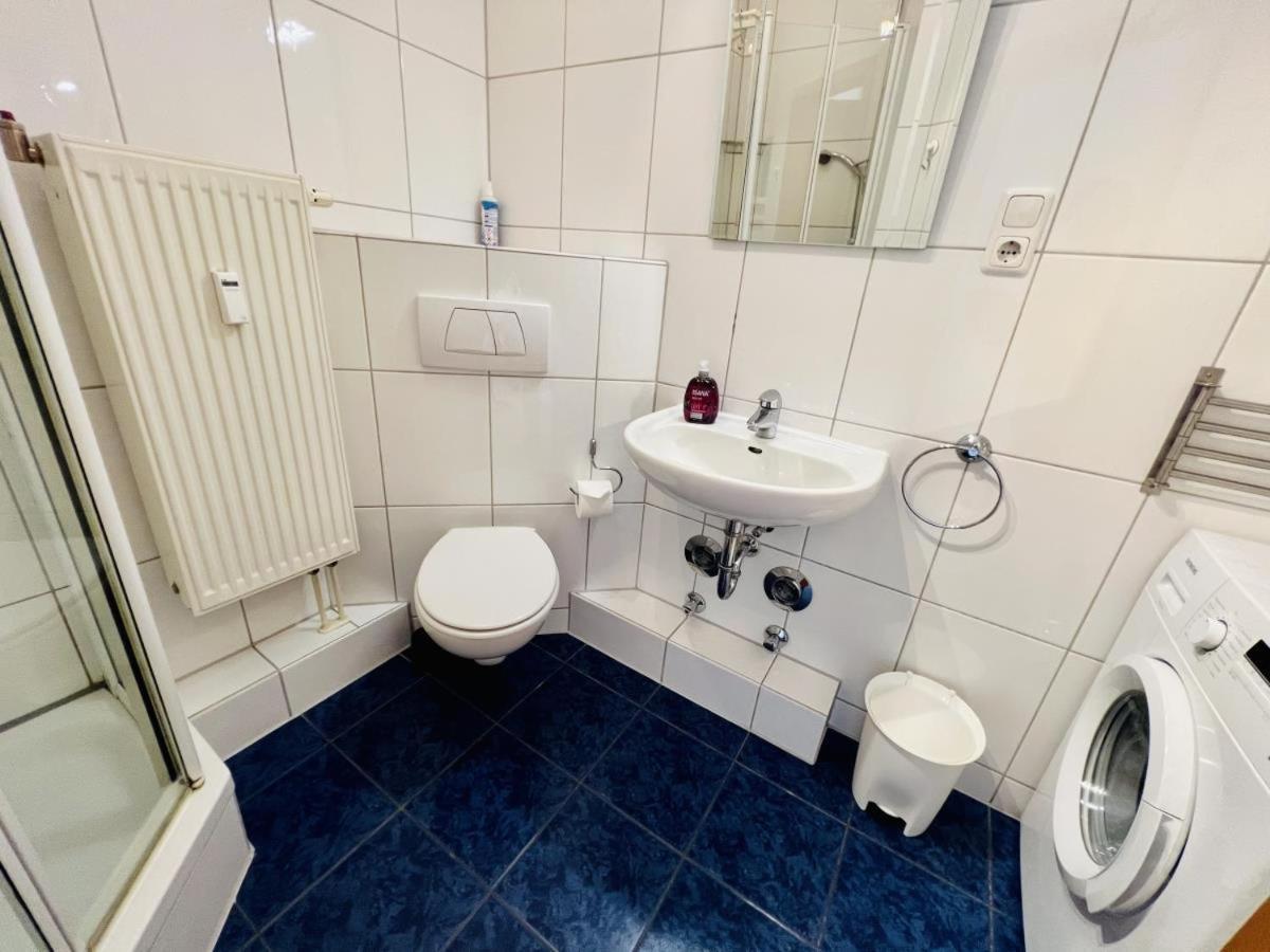 Ferienwohnung Kajuete, direkt am Kurpark Rostock Exterior foto